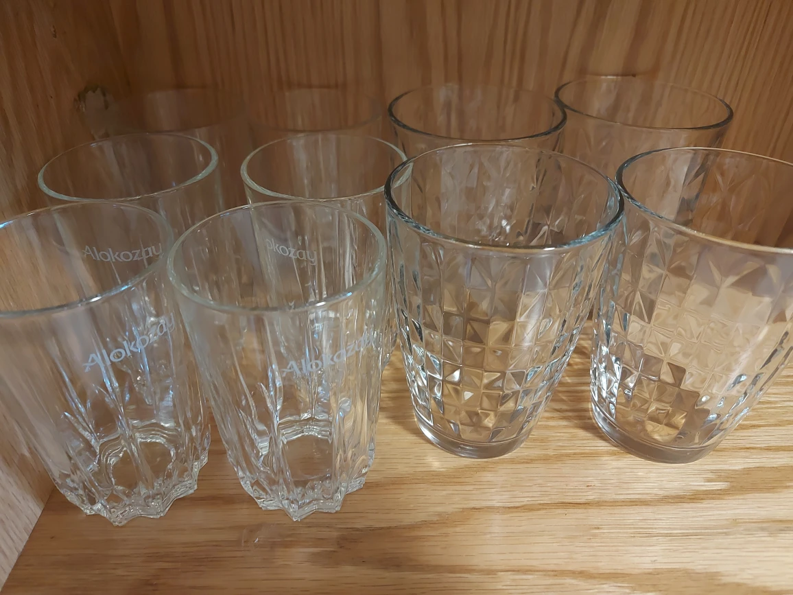 New Year Special - FREE - 10 drinking Glasses image indicator(2)