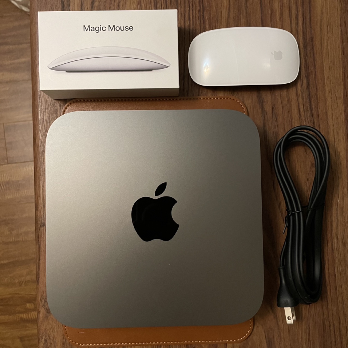 Mac mini + magic keyboard + magic mouse package
