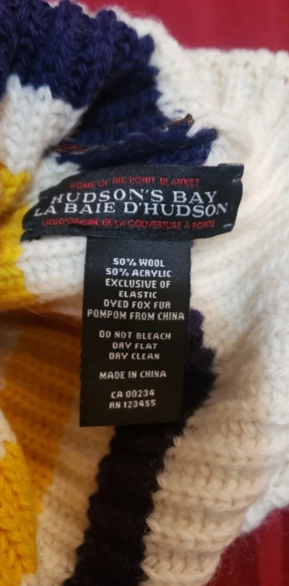 hudson bay beanie and gloves set - photo 3