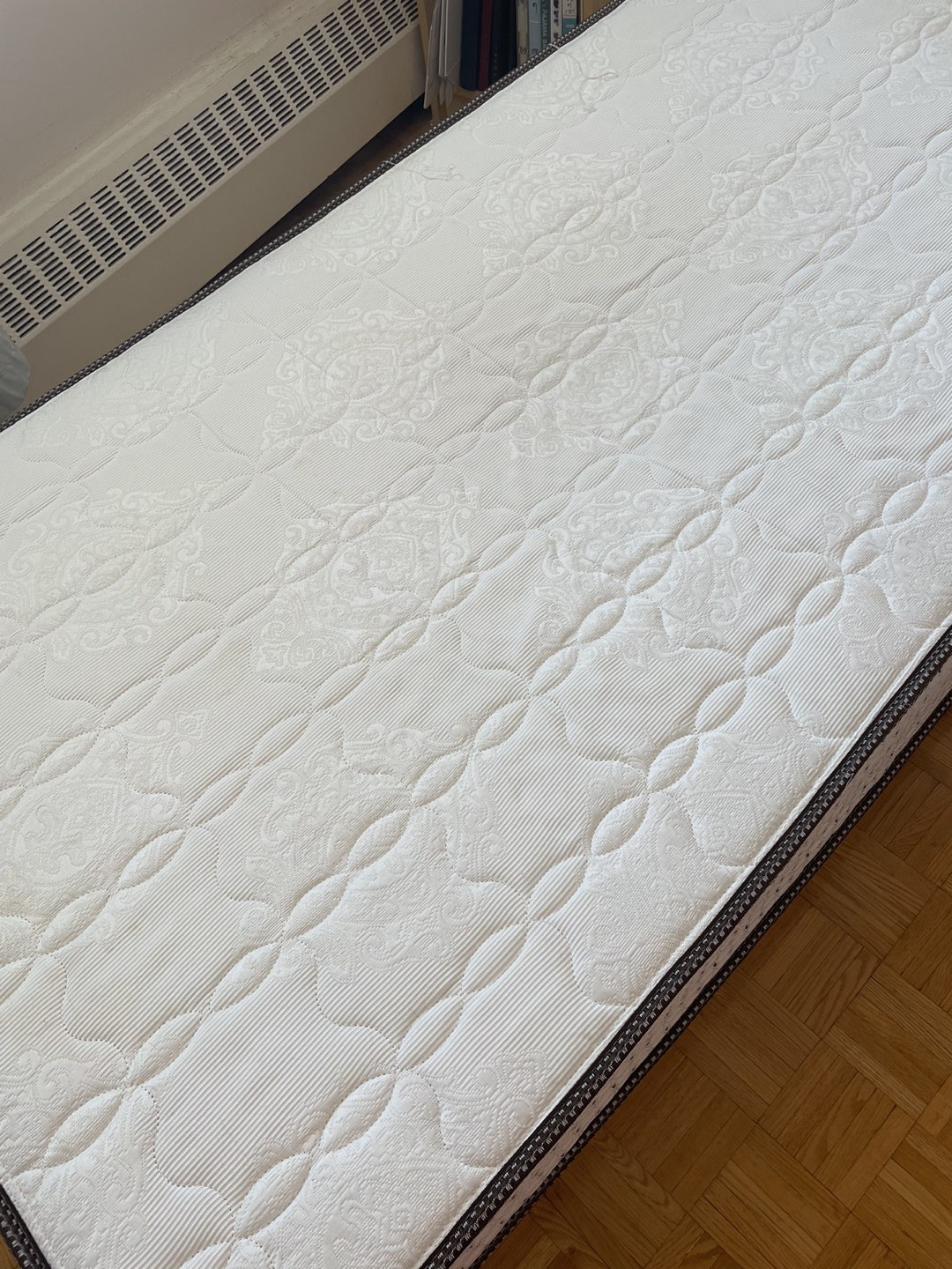 Twin bed mattress - photo 2