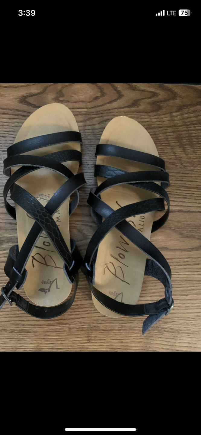 Blow Fish leather sandals size 7.5 thumbnail
