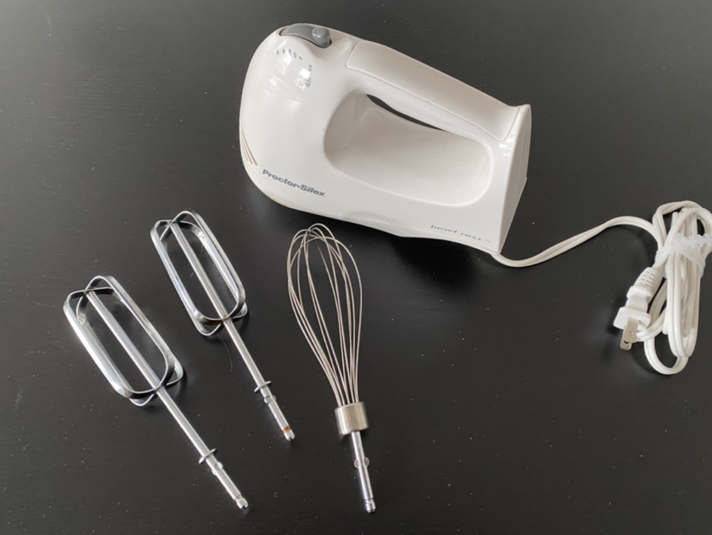 Hand mixer