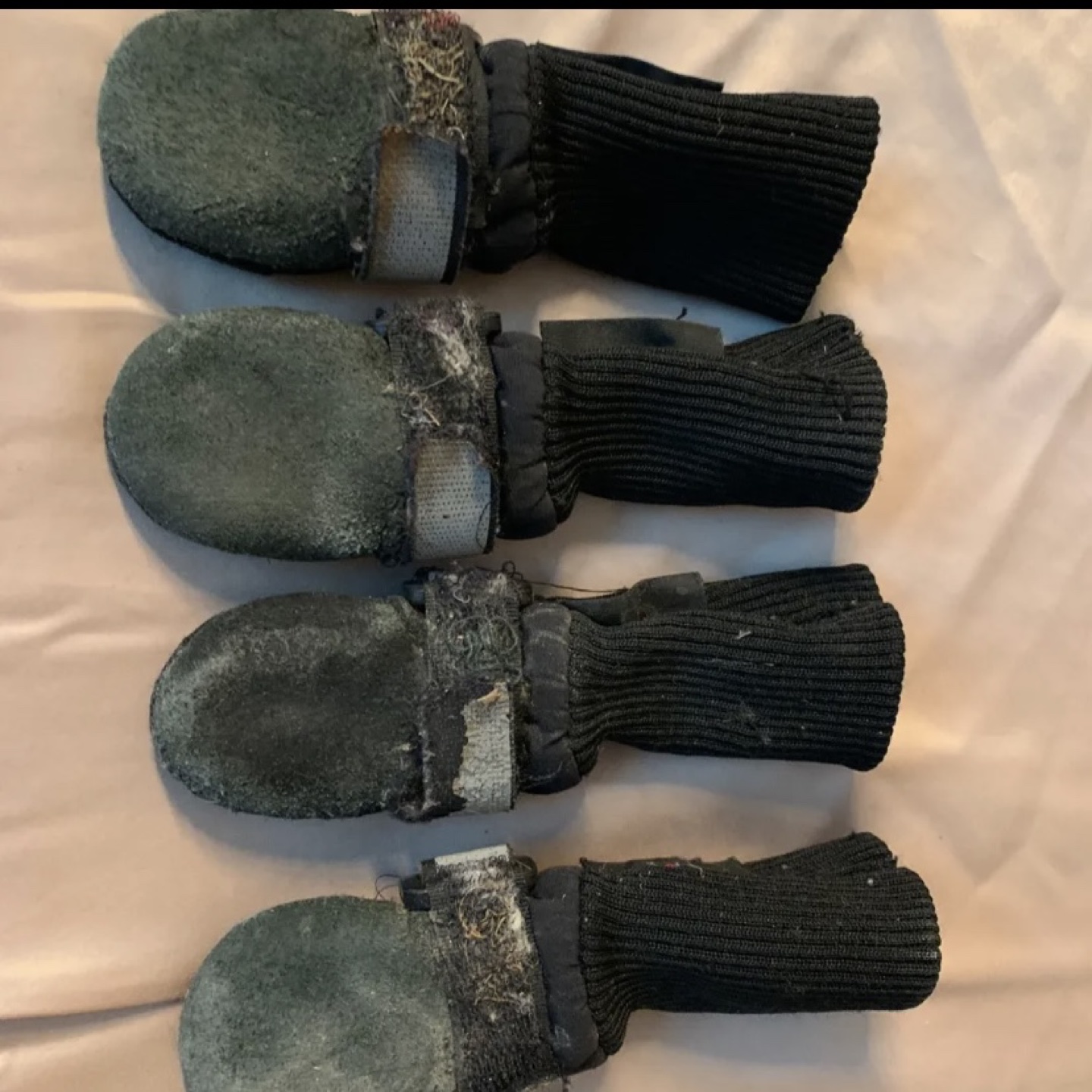 Black Muttluks- S image indicator(3)