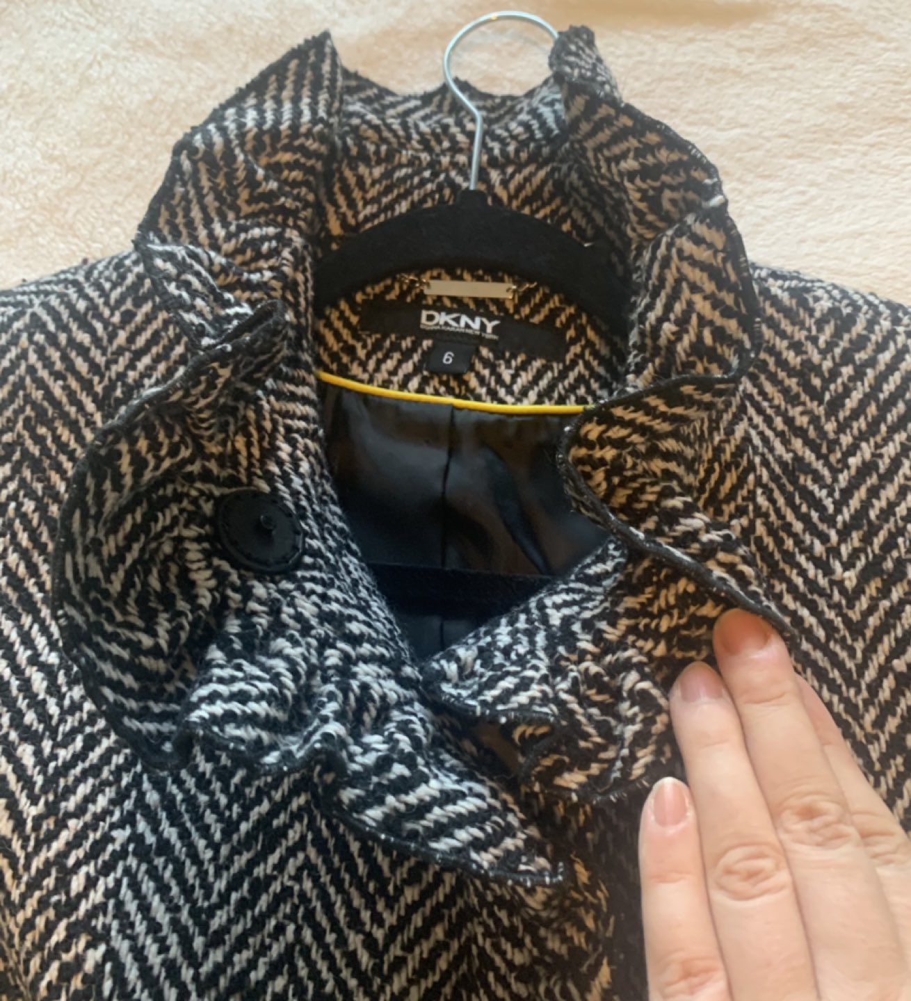 NWT Donna Karan coat - Size M image indicator(8)