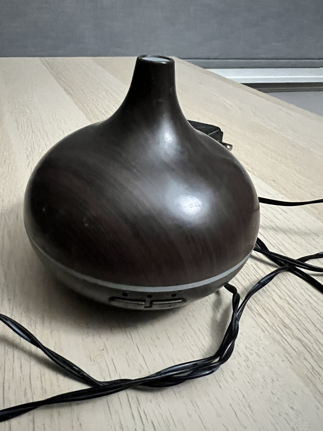 Oil diffuser , laundry basket and egg boiler thumbnail
