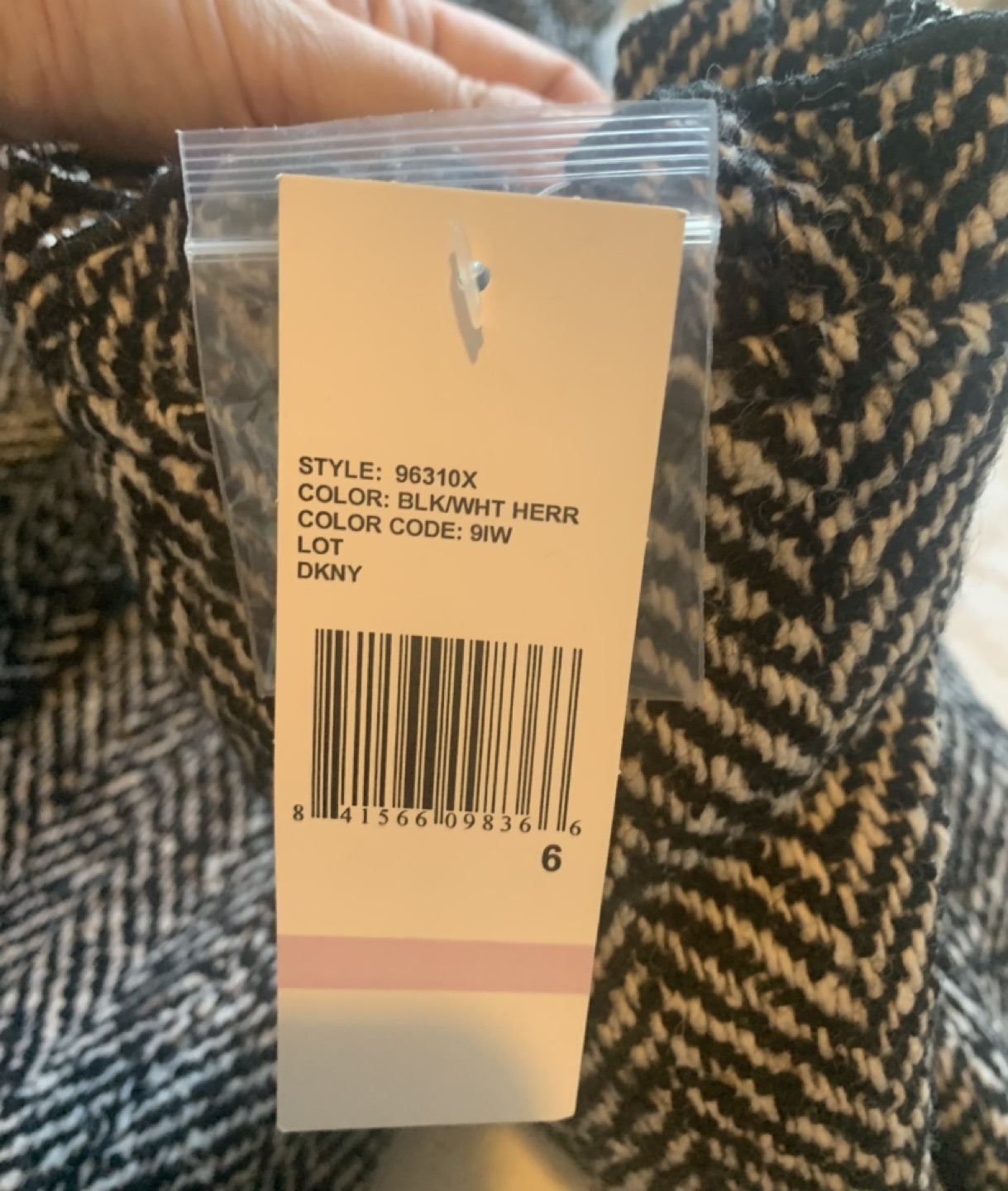 NWT Donna Karan coat - Size M image indicator(9)