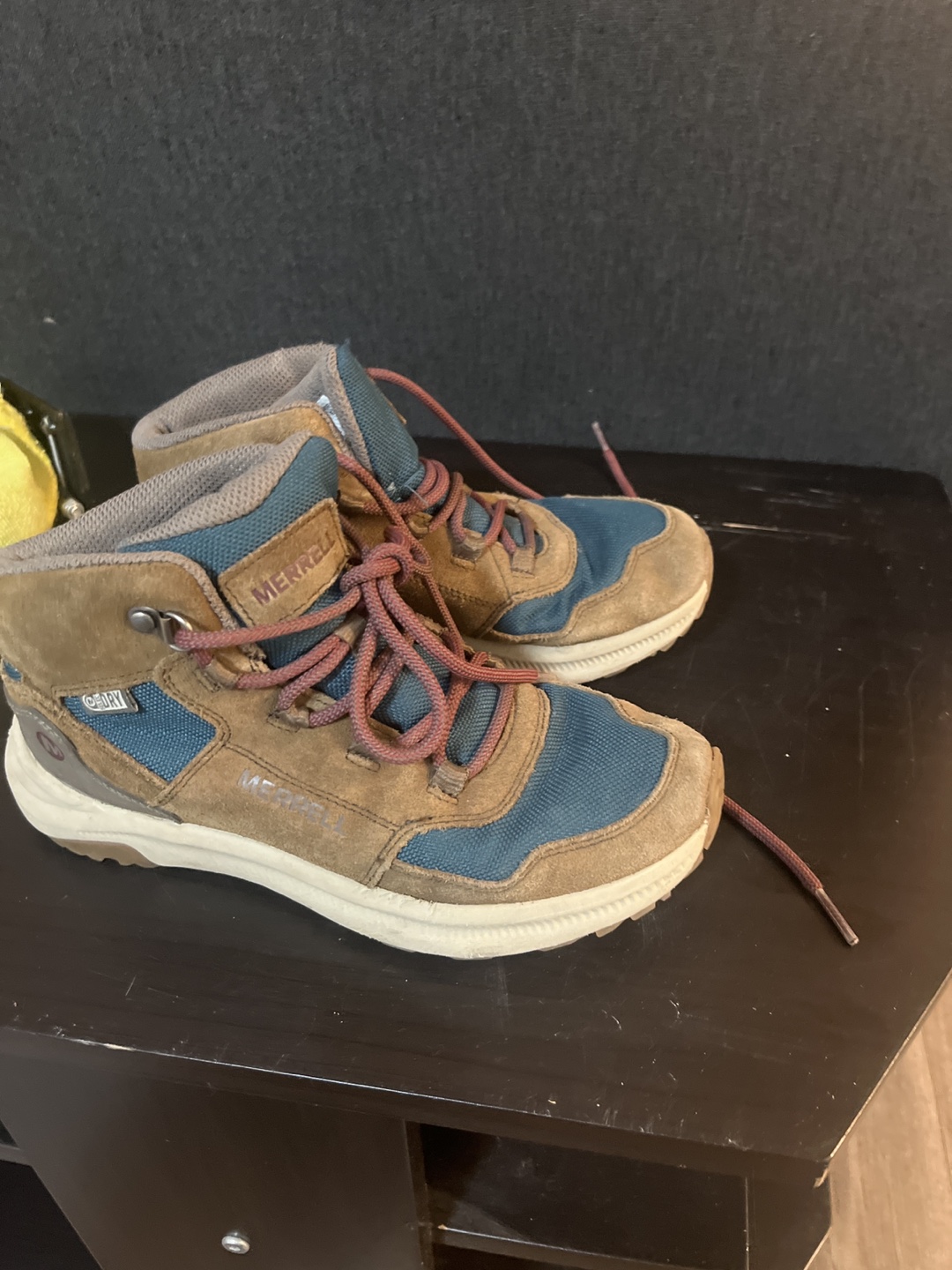Merrell shoes thumbnail