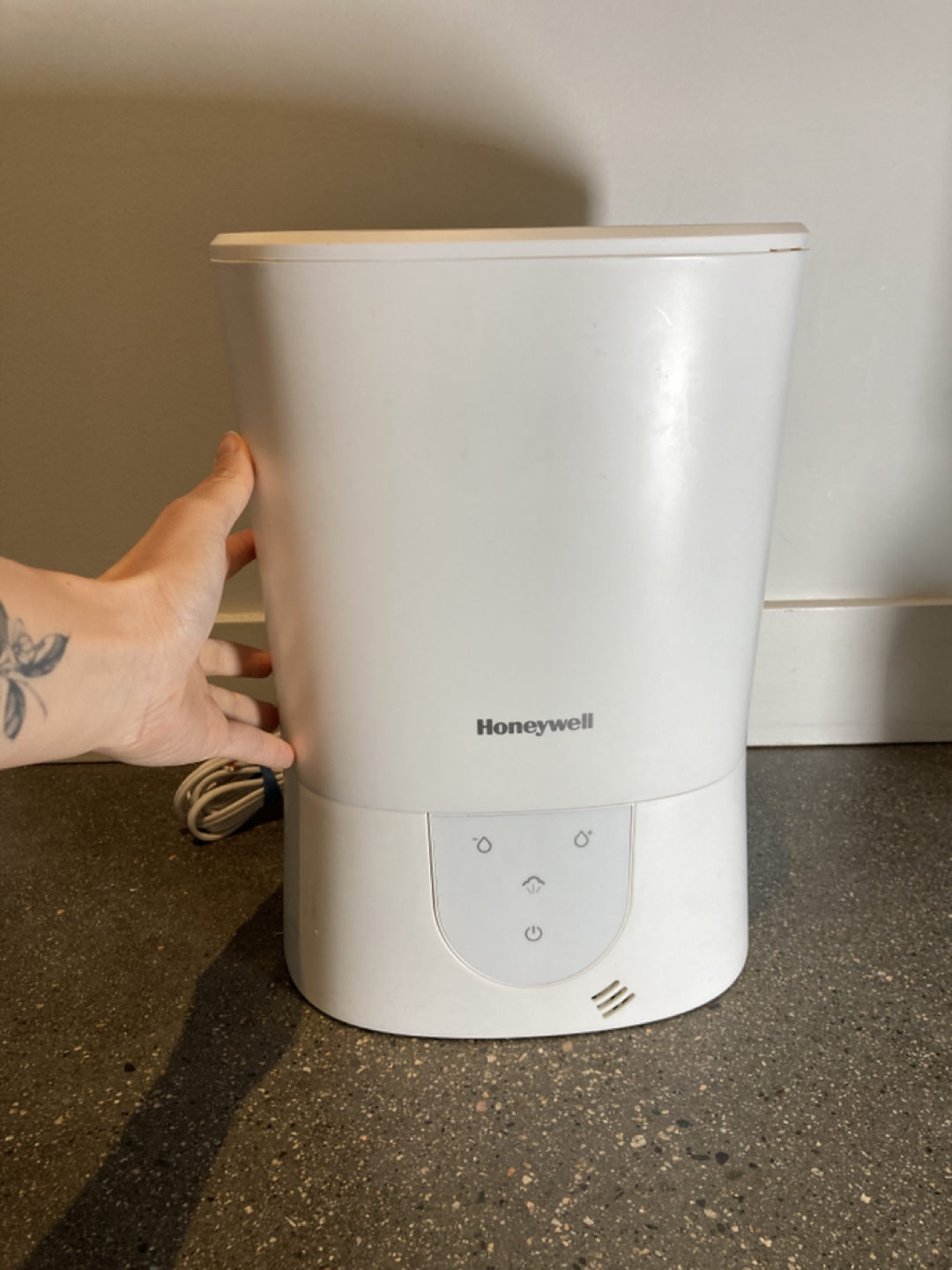 Honeywell - HWM445WC Warm Mist Humidifier - photo 5