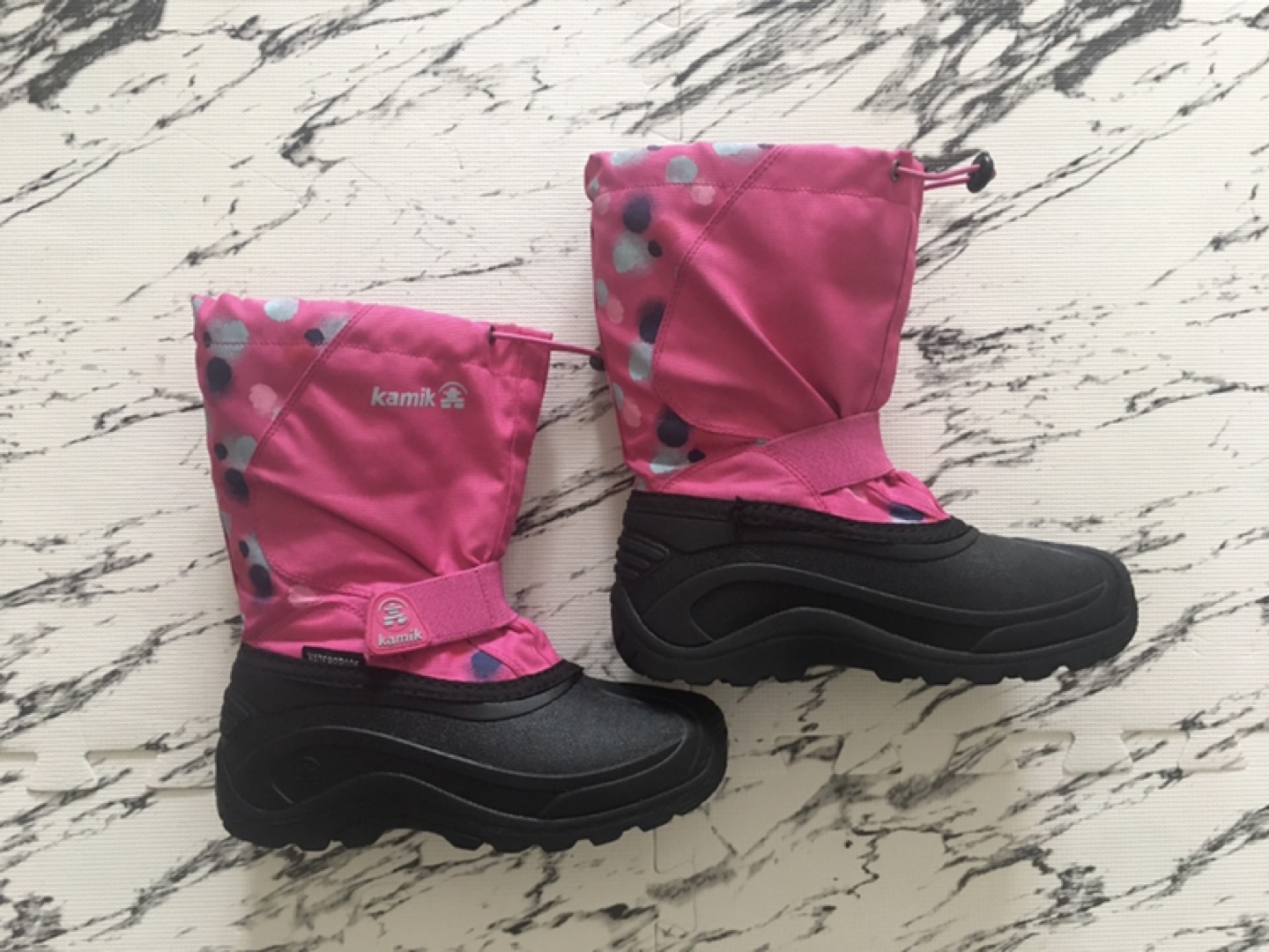 Girls winter boots thumbnail
