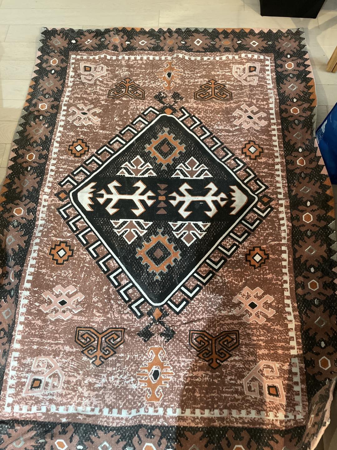 Structube rug