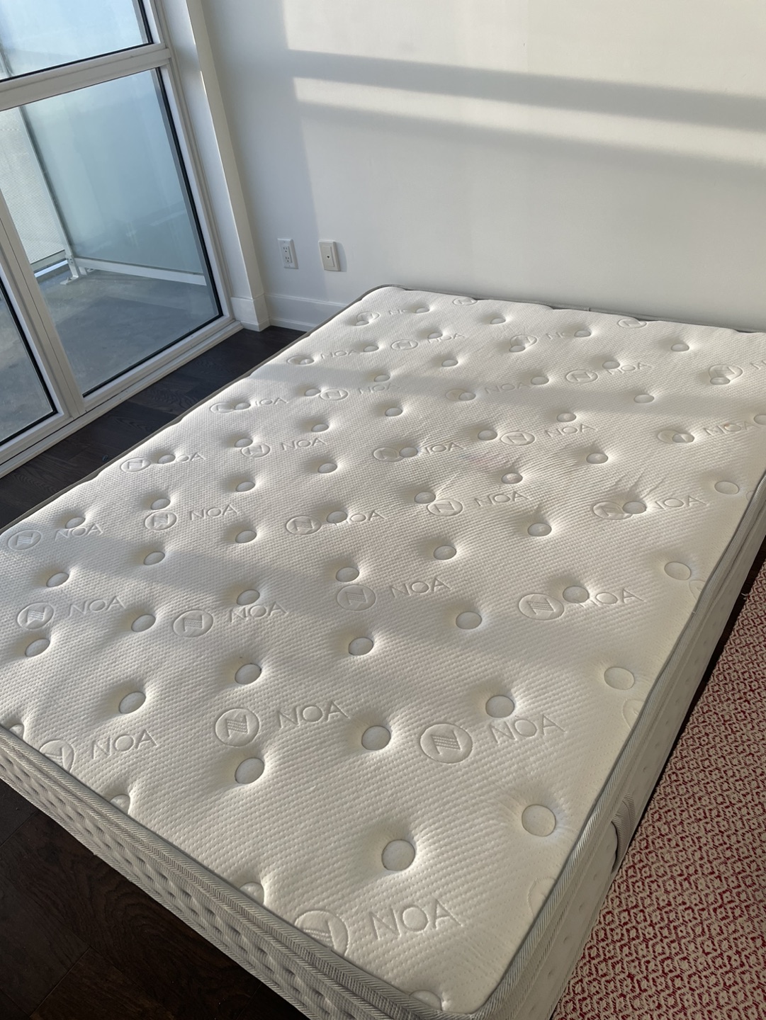 Mattress queen size