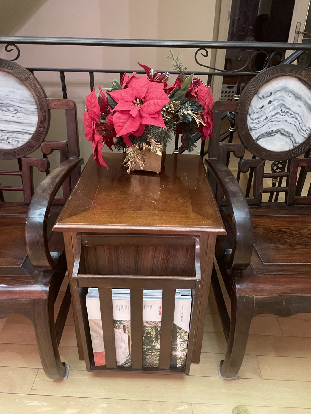 middle coffee table, wood, cheap sale $78 - photo 2