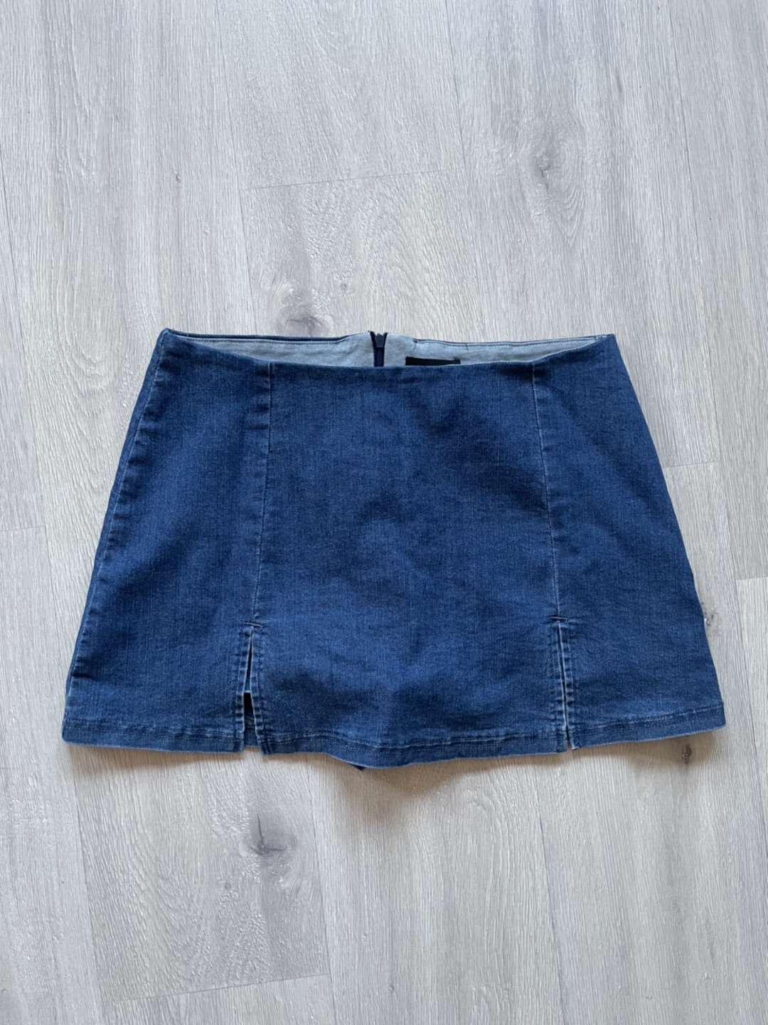 Denim skort thumbnail