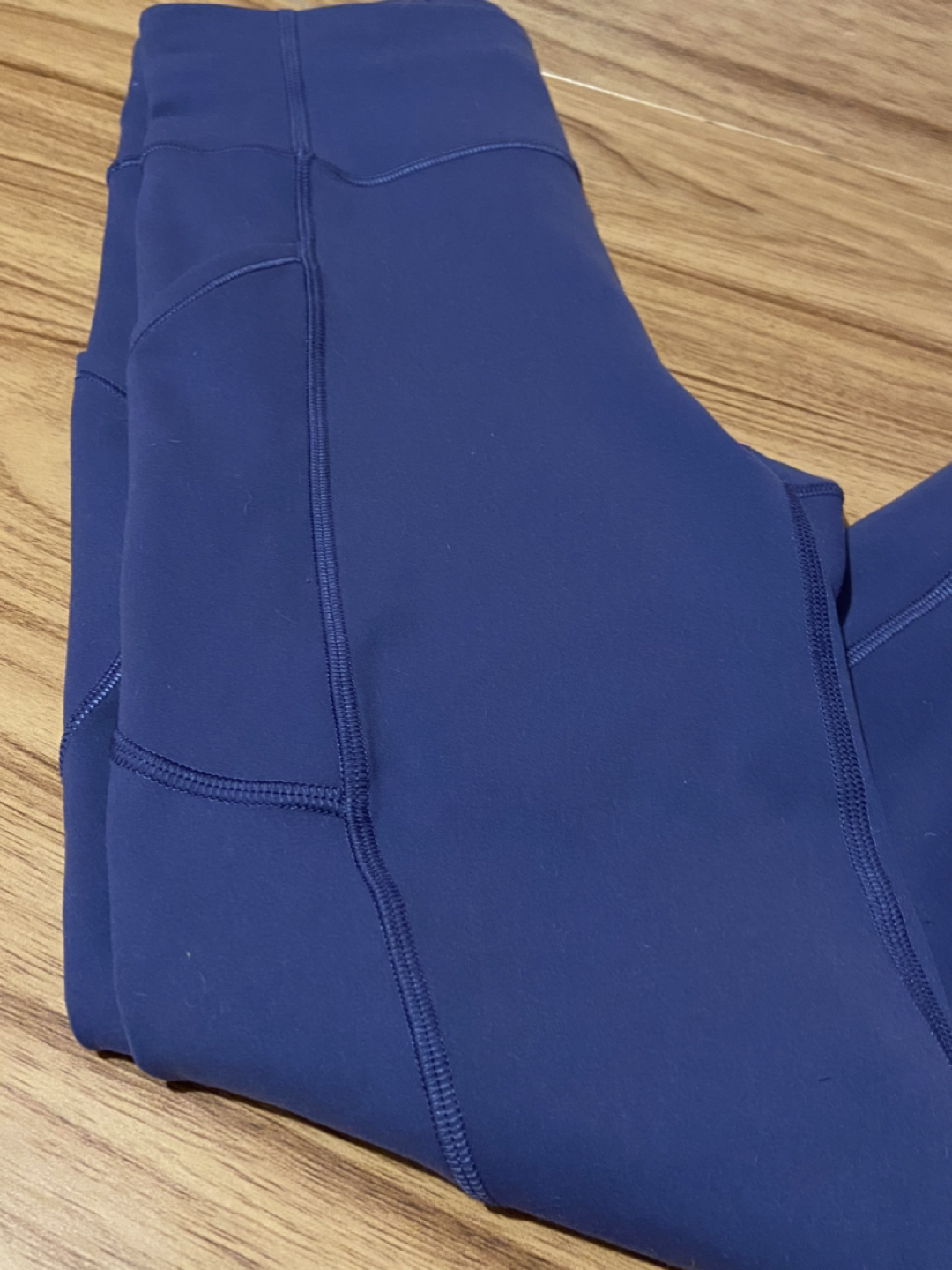 Lululemon Invigorate high-rise crop 23” sz4(xsmall) image indicator(2)