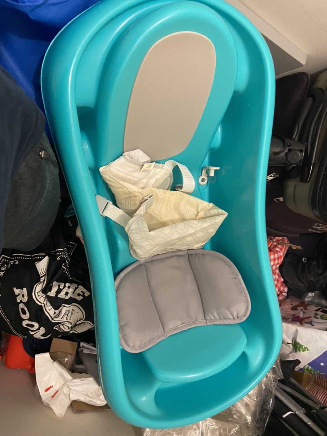 Baby bath tub
