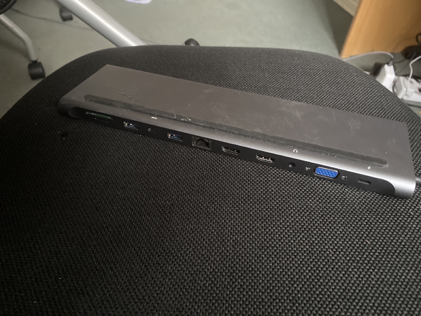 2019 MacBook Air with usb c hub - photo 4