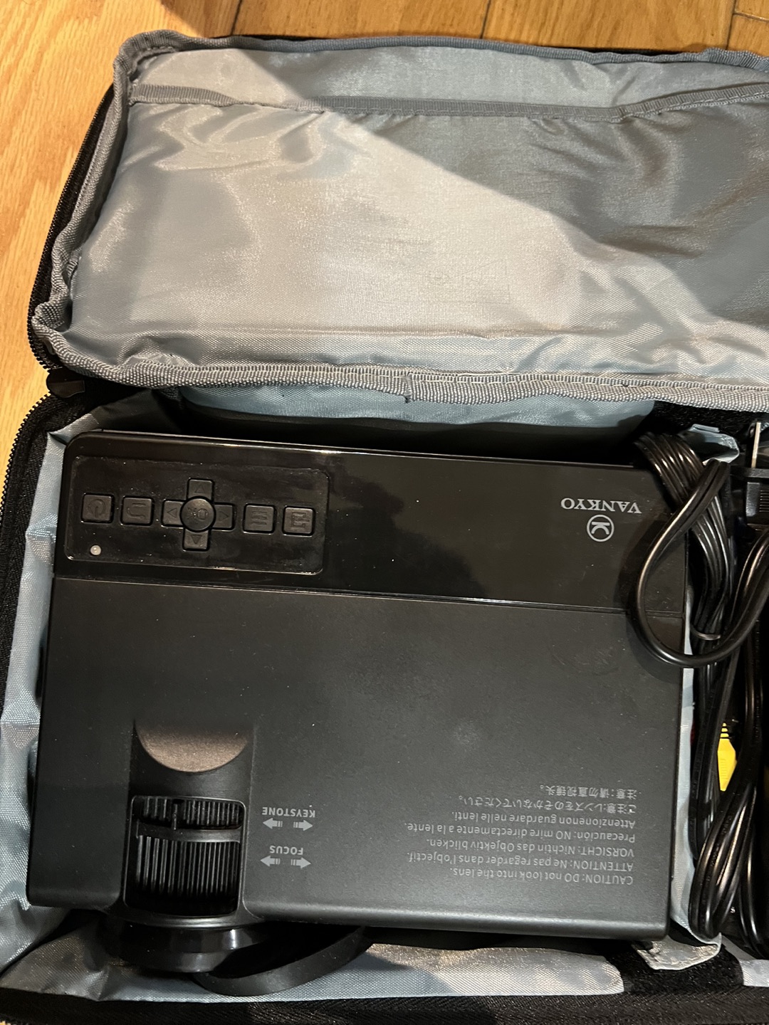 Vankyo projector