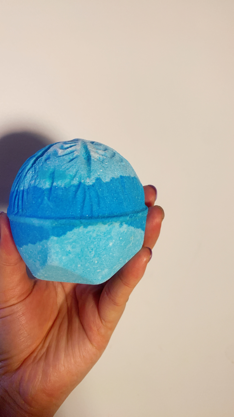 Lush - unused Snow Drift bath bomb - photo 3