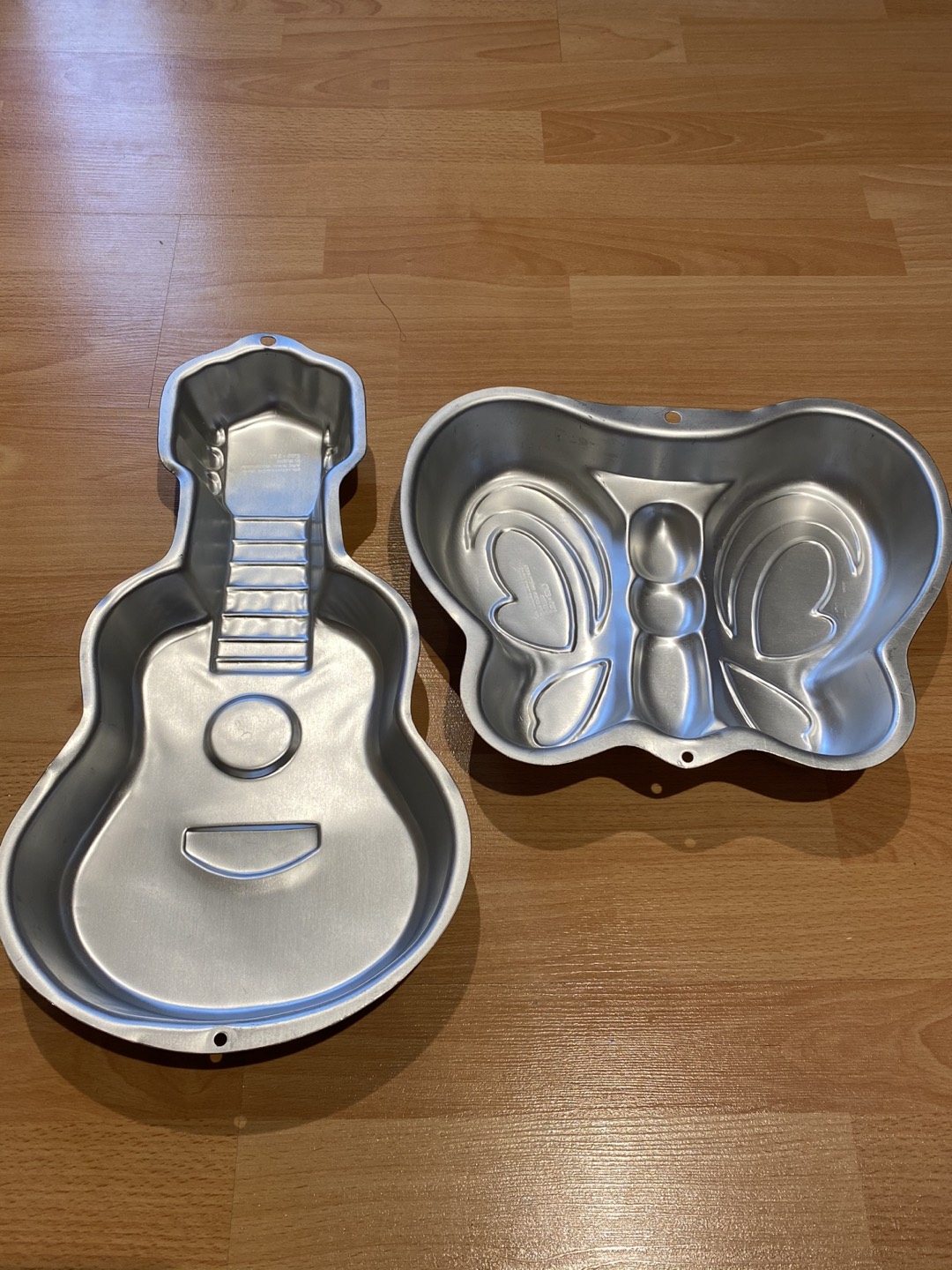 #SellingSpree Assorted shaped cake pan thumbnail