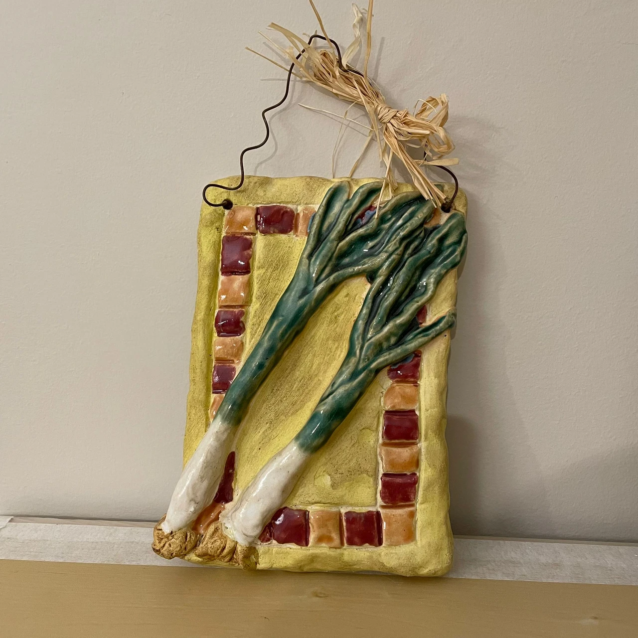 Brand new handcrafted porcelain vegetable wall deco set image indicator(3)