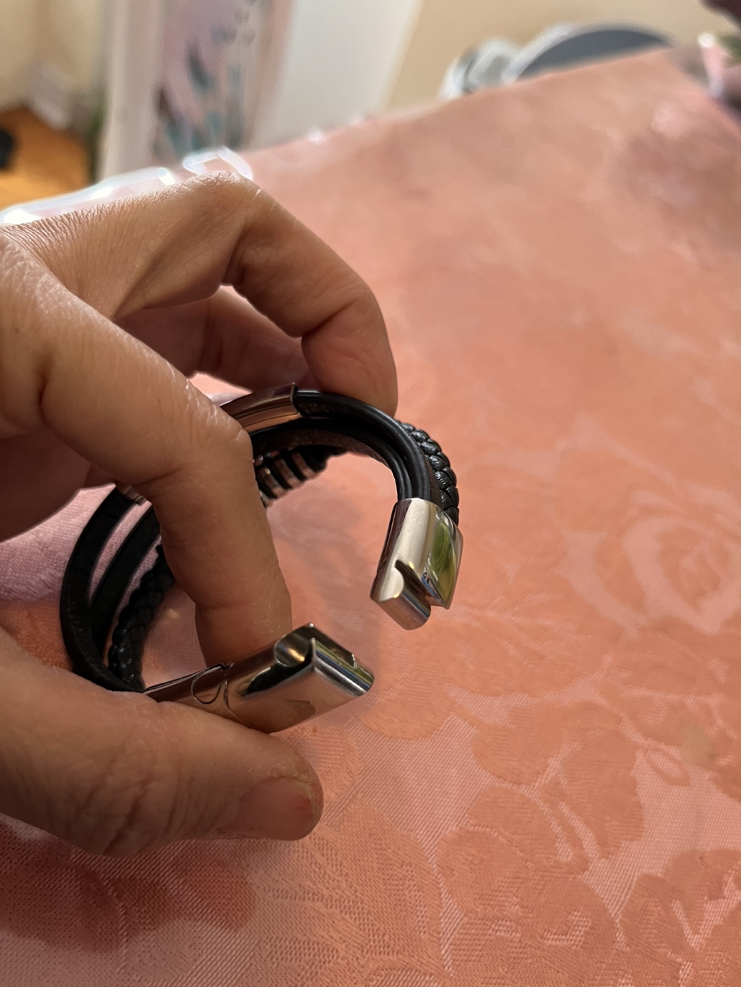 Leather bracelet image indicator(2)