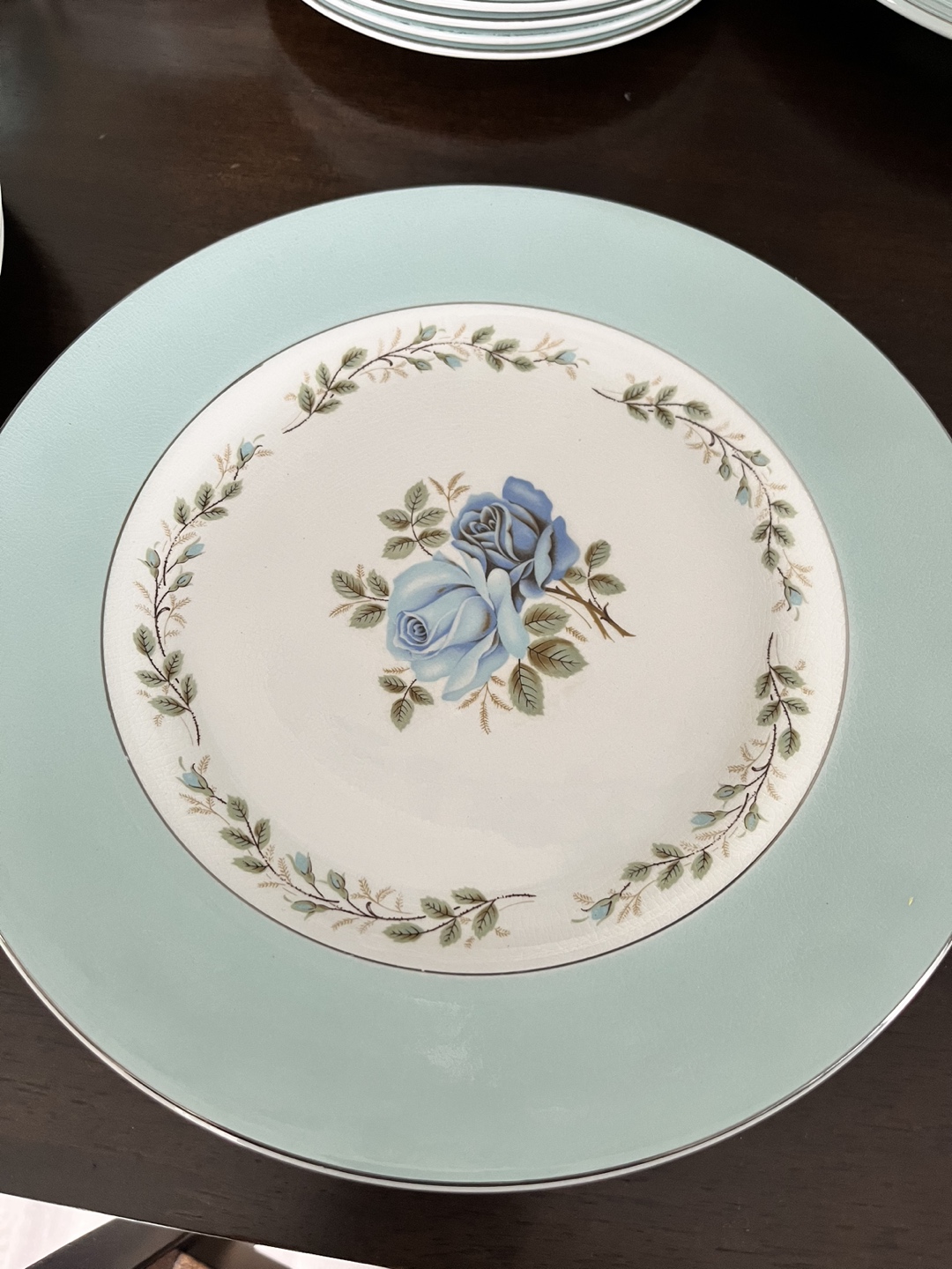 Barrat's Delphatic White Tableware 44 piece Set thumbnail