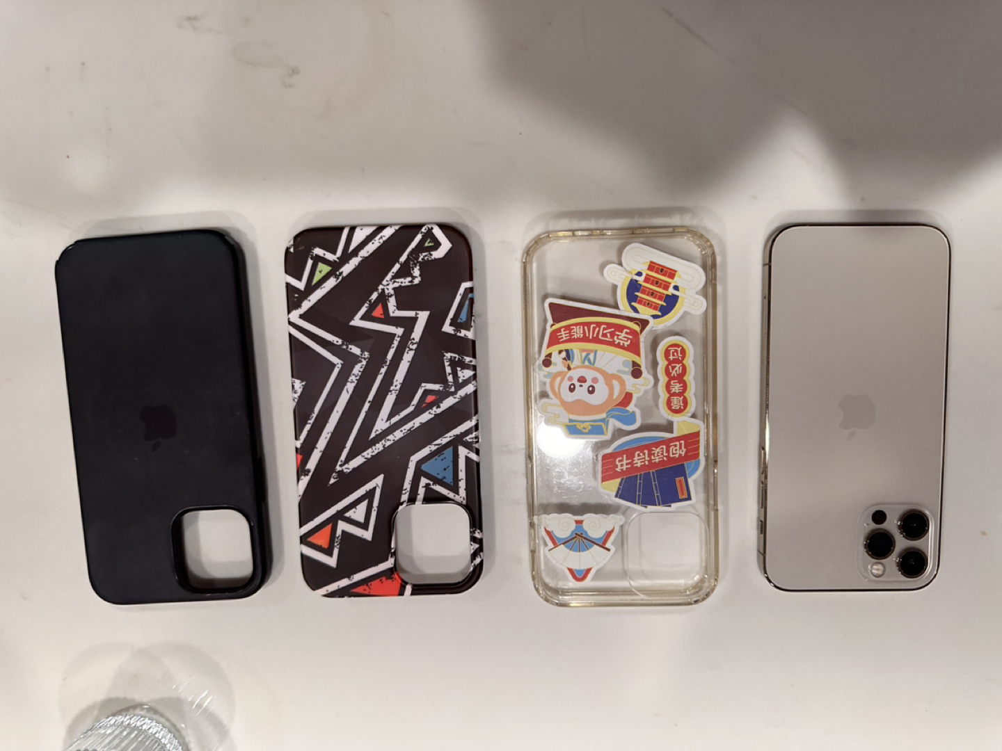 iPhone 12 Pro, Gold, 128G image indicator(7)