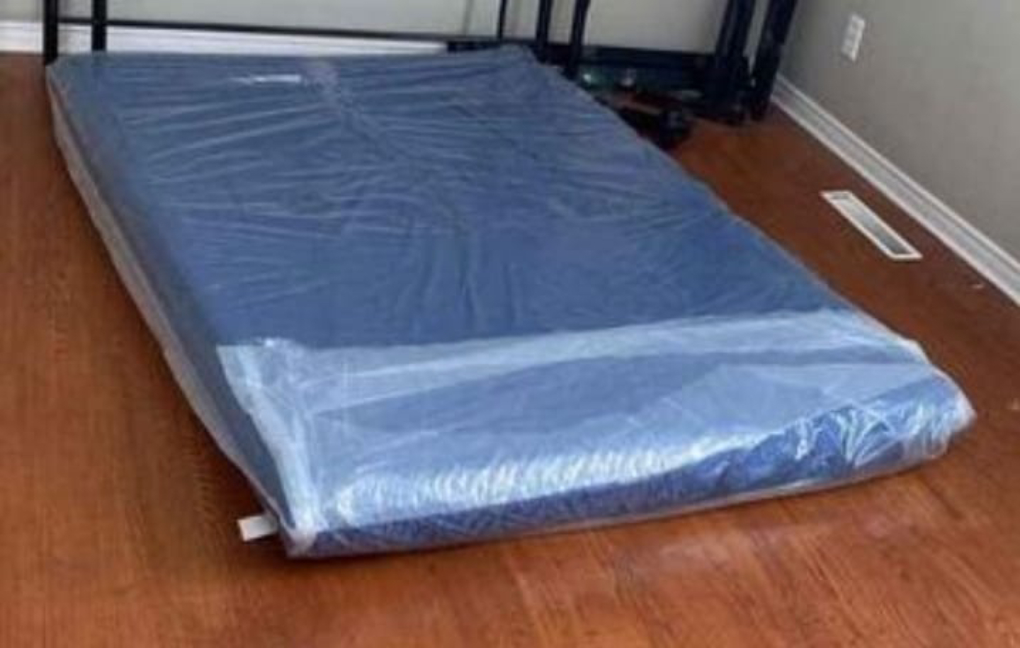 Memory Foam Mattress - Double Size( Mattress only) - photo 3