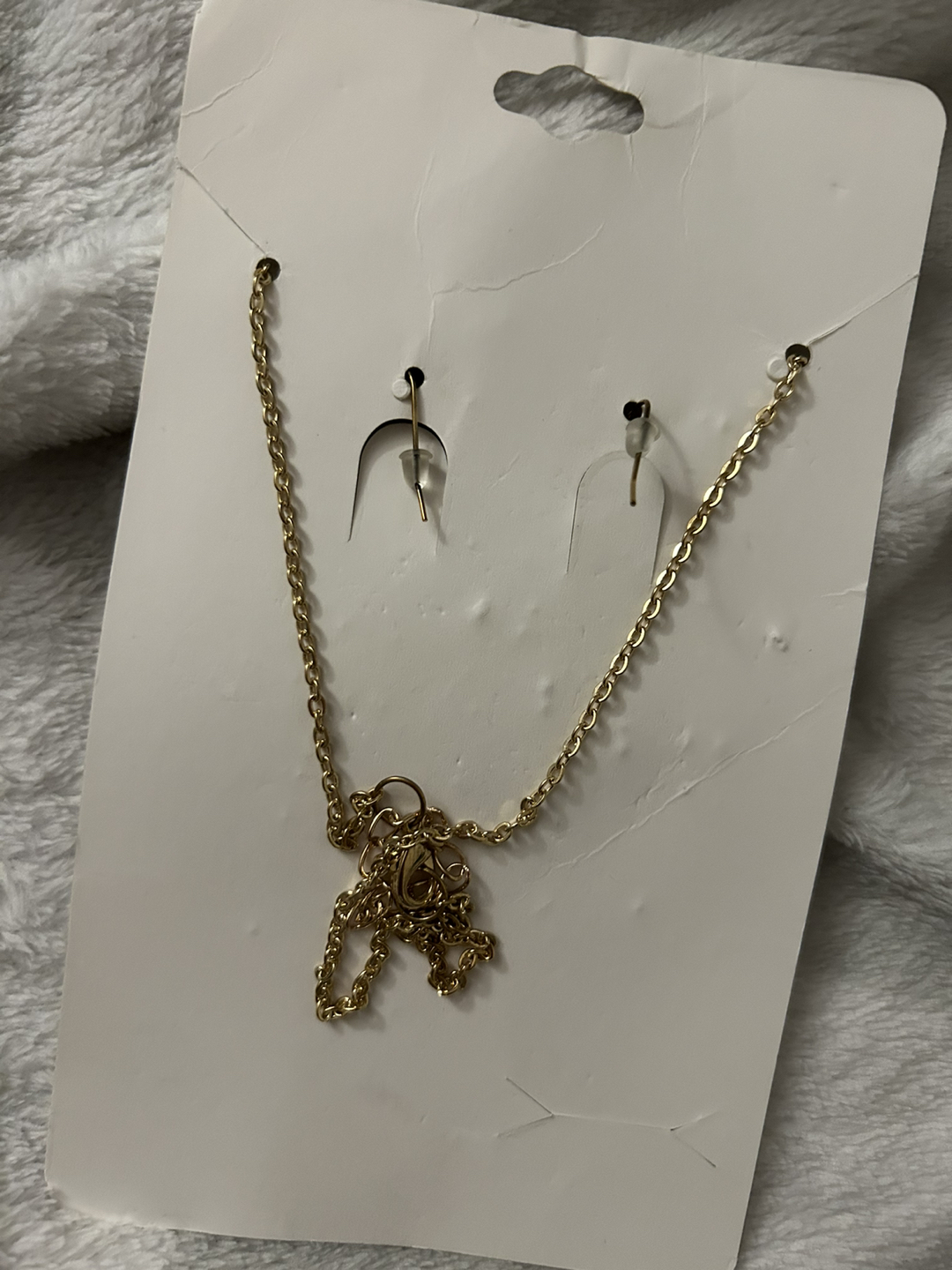 Brand New Artificial Jewelry Set - Earrings + Necklace image indicator(2)