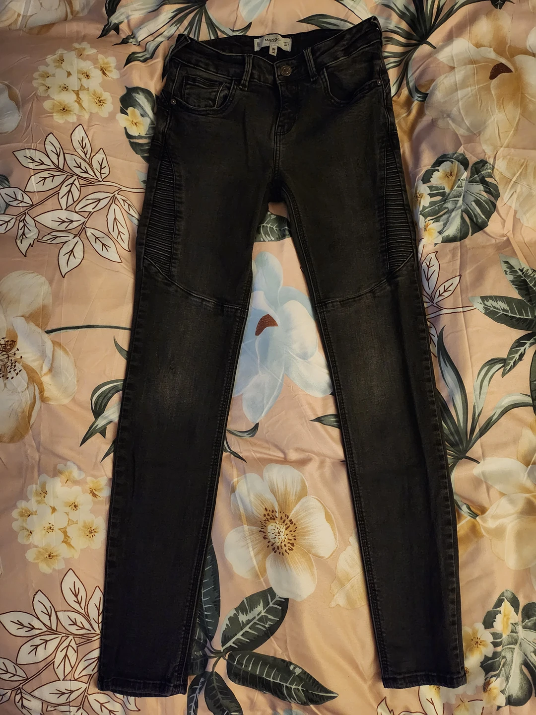 Mango Brand Jeans image indicator(2)