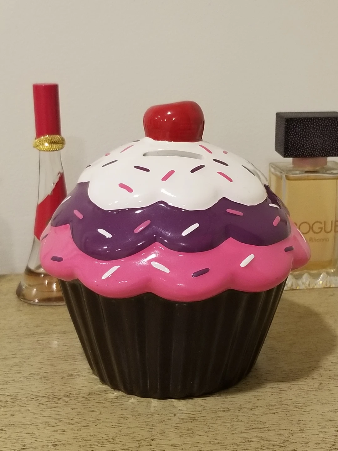 Starpoint FAB Ceramic Cupcake Piggy Bank