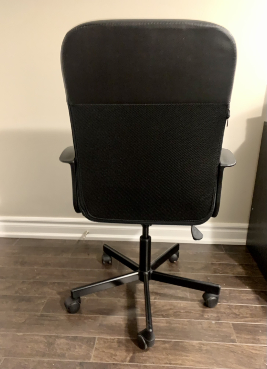 IKEA swivel office chair image indicator(2)