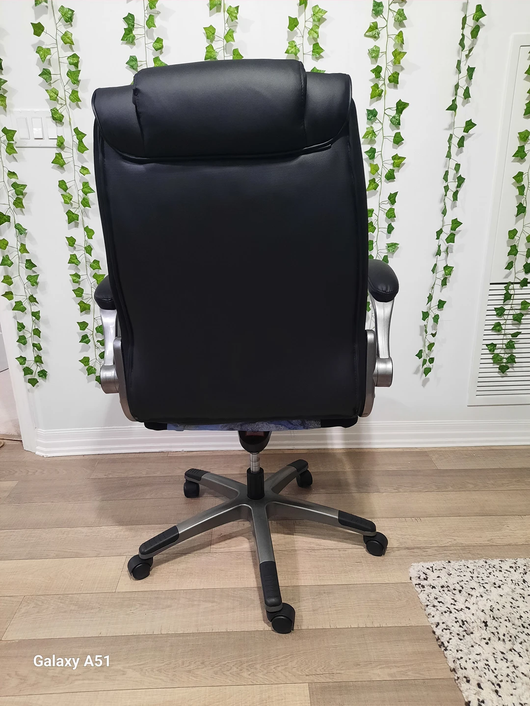 executive chair - photo 2
