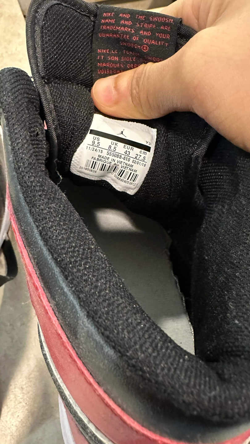 Air Jordan 1 Bred Toe Size 9.5 - photo 3
