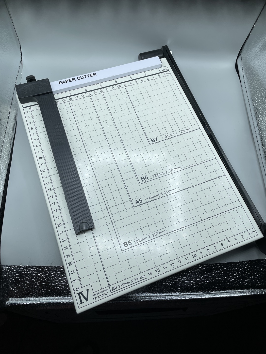 Heavy Duty Paper Trimmer thumbnail