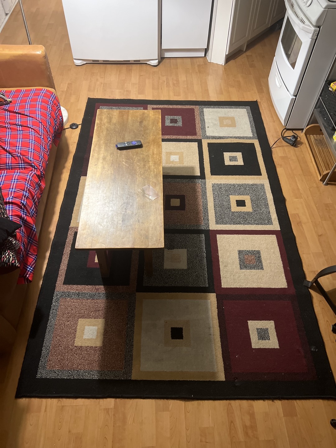 Area Rug - Geometric Pattern “moving sale” thumbnail