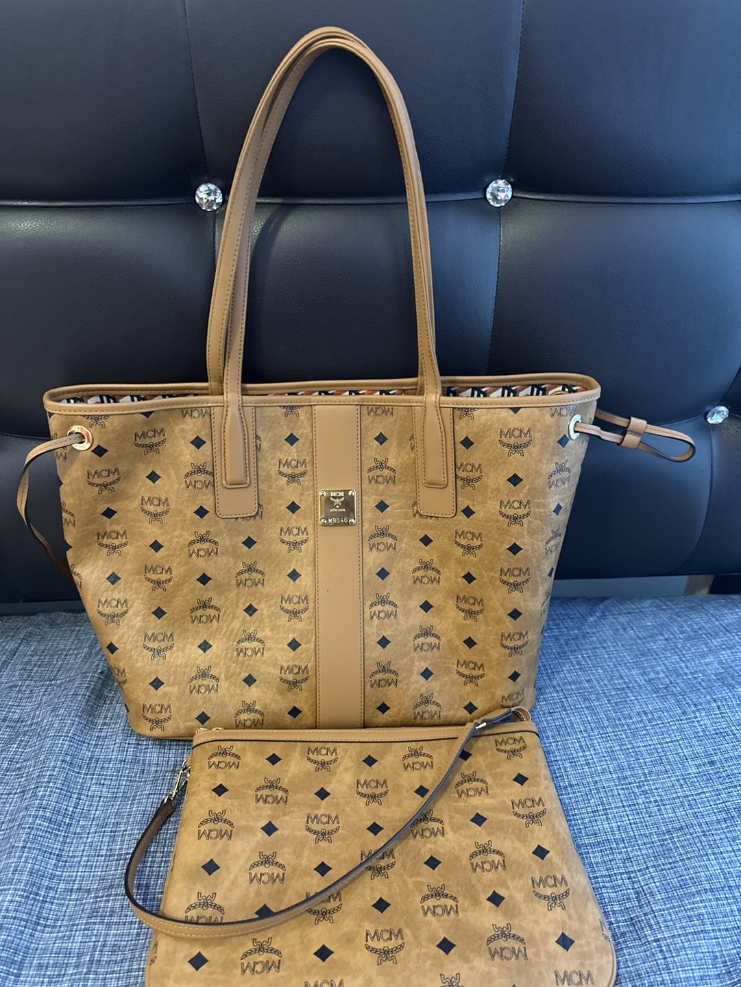 Tote bag