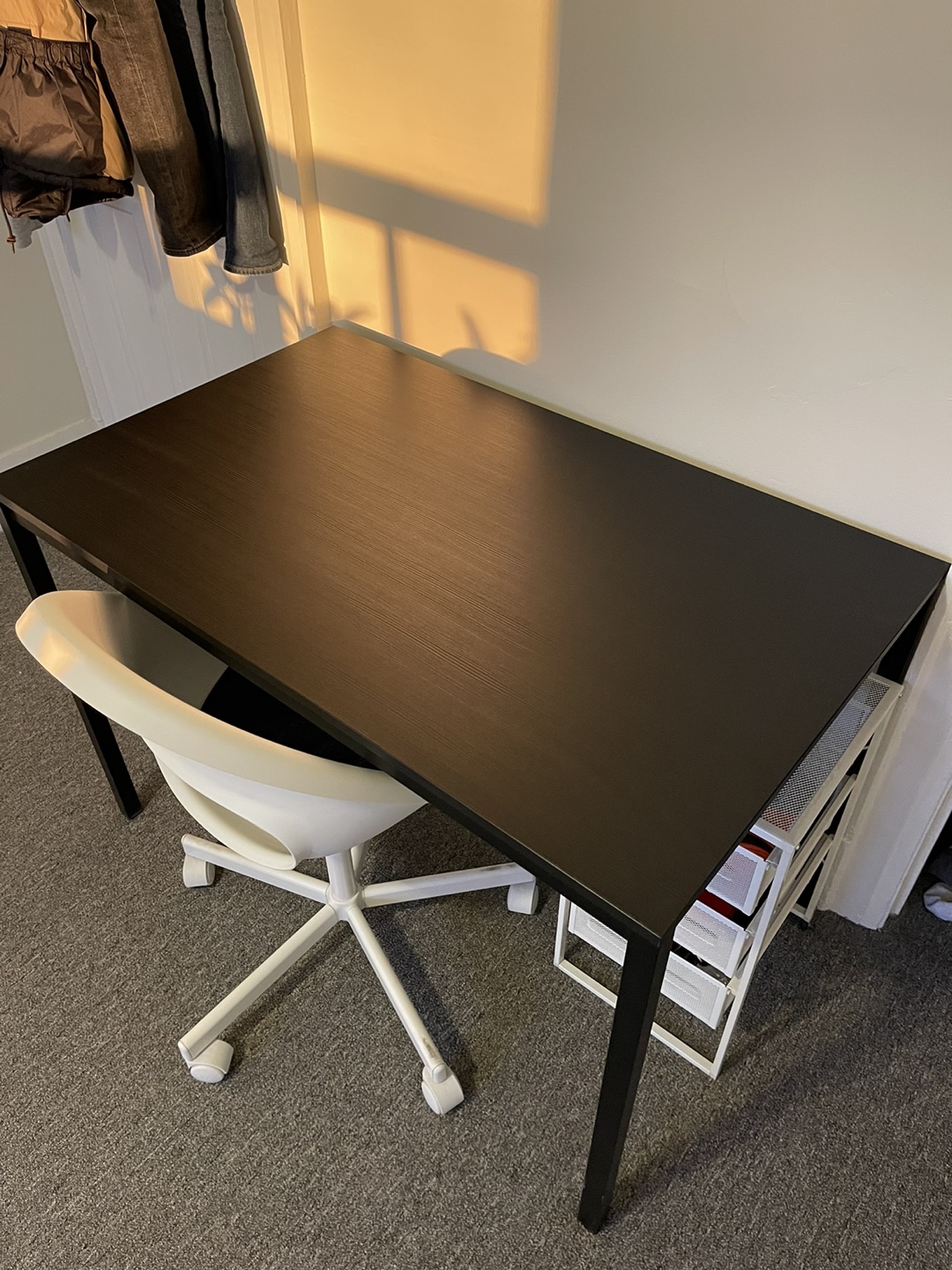 Ikea table and chair - photo 2