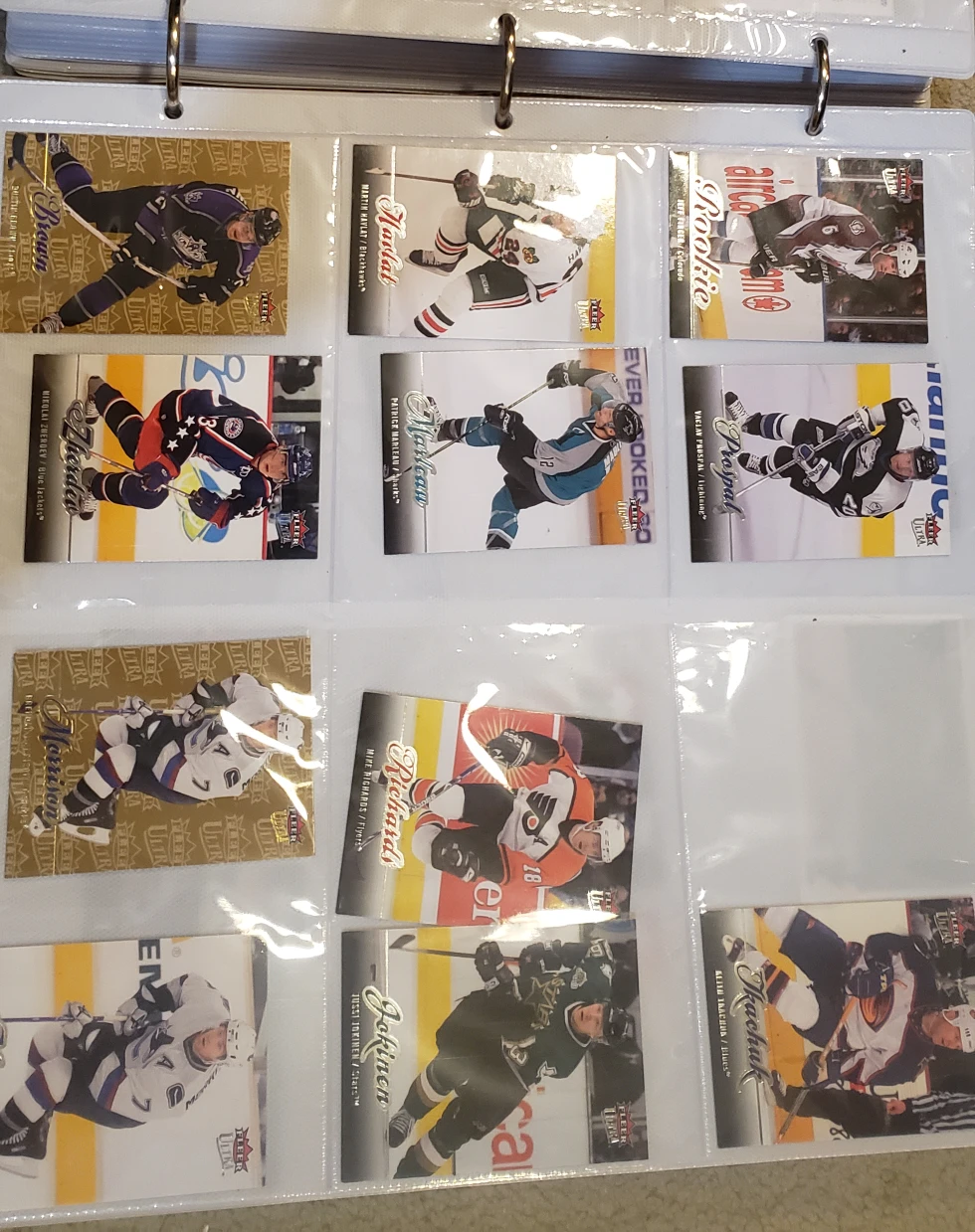 Bulk Random Hockey, Baseball & Basketball Cards image indicator(6)