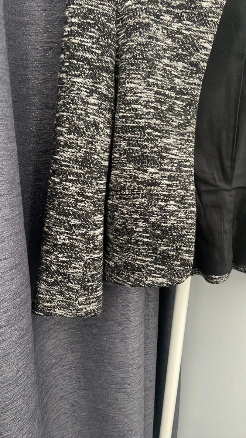 Wilfred Wool Blend Blazer Size 4 - photo 3