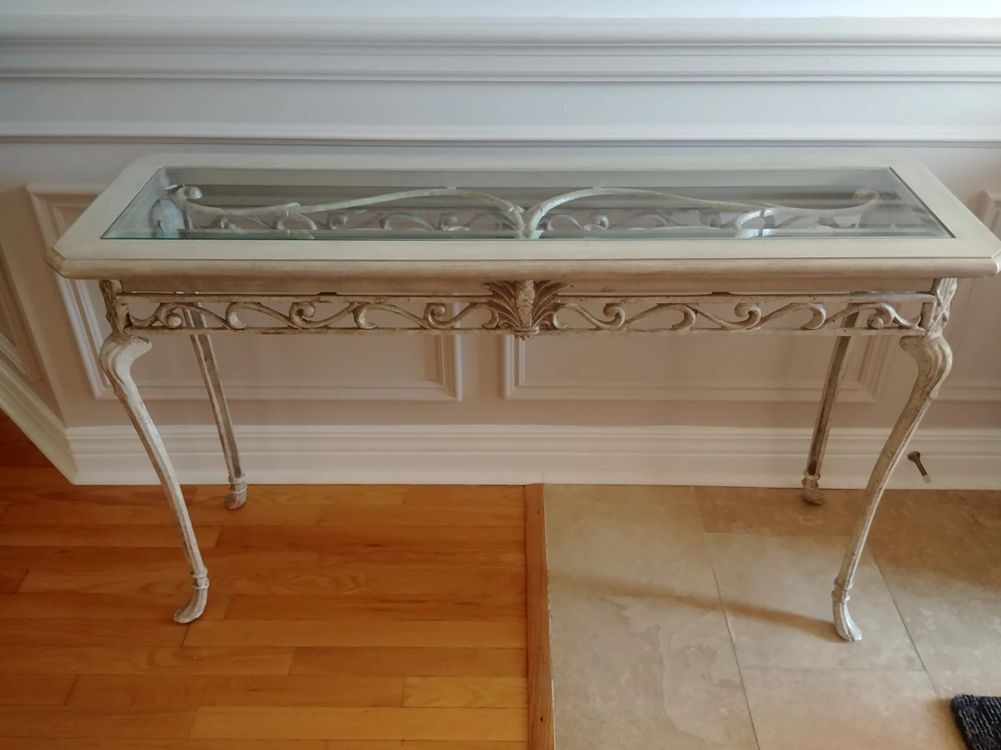 Beautiful Sofa Table - photo 3