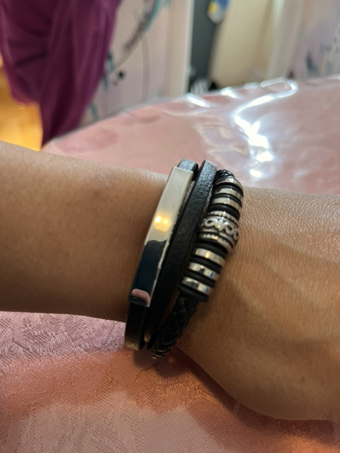 Leather bracelet image indicator(6)