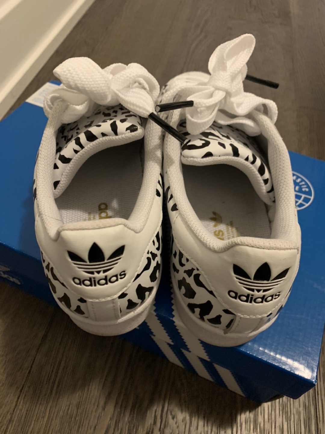 Adidas Superstar Women 5.5 - photo 3