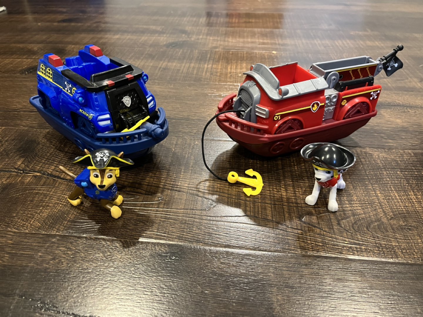 Paw Patrol Ships and Figurines thumbnail