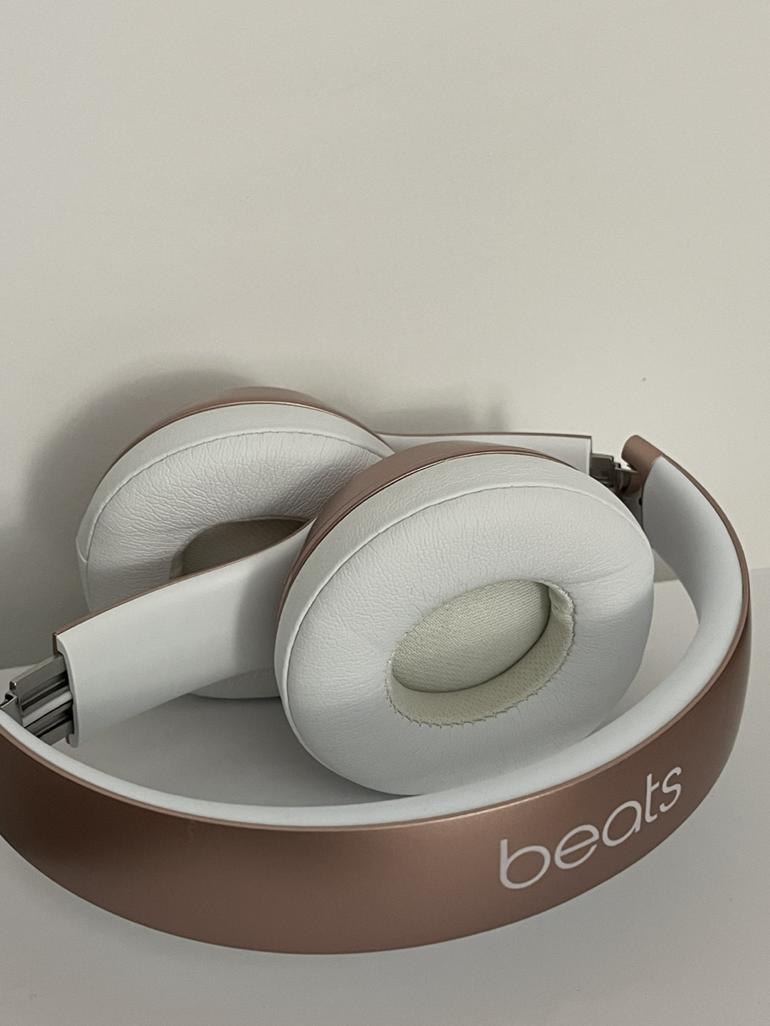 Beats Solo2 Wireless Headphones - photo 2