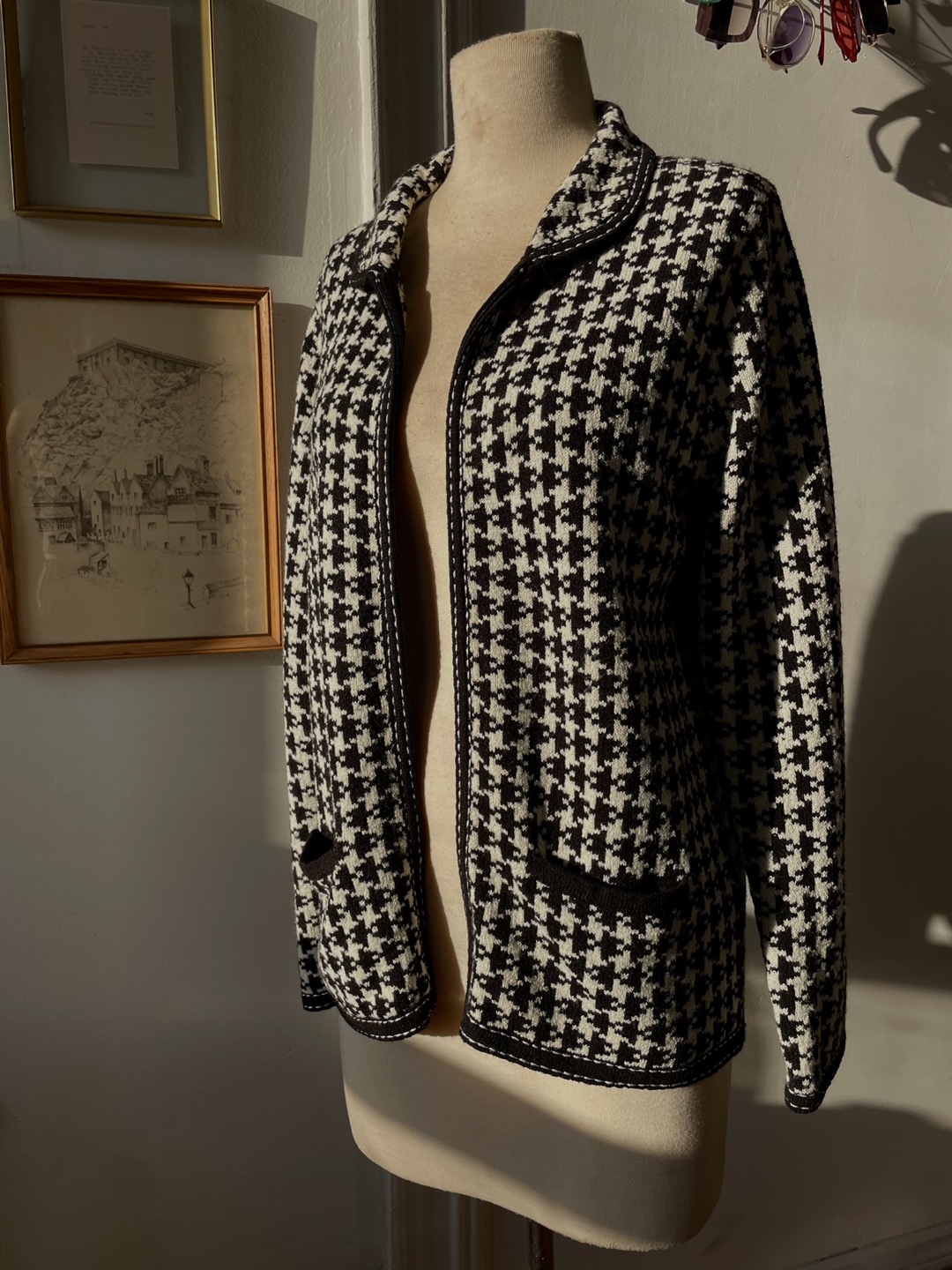 Houndstooth knit sweater/jacket thumbnail