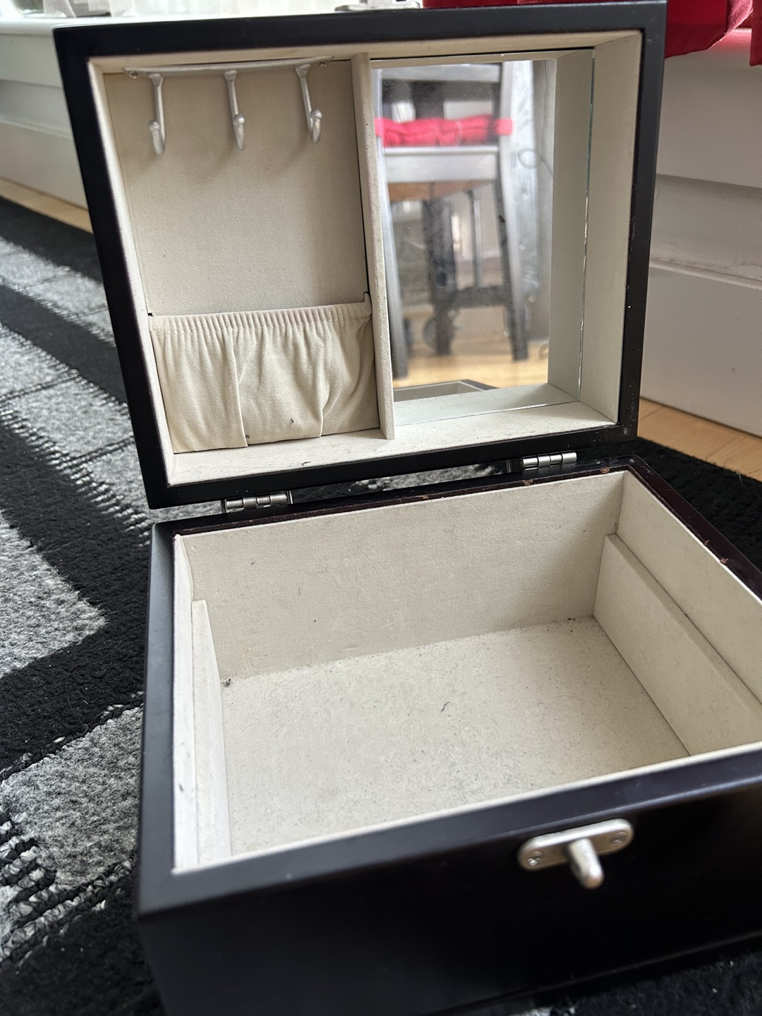 Beautiful jewelry box - photo 5