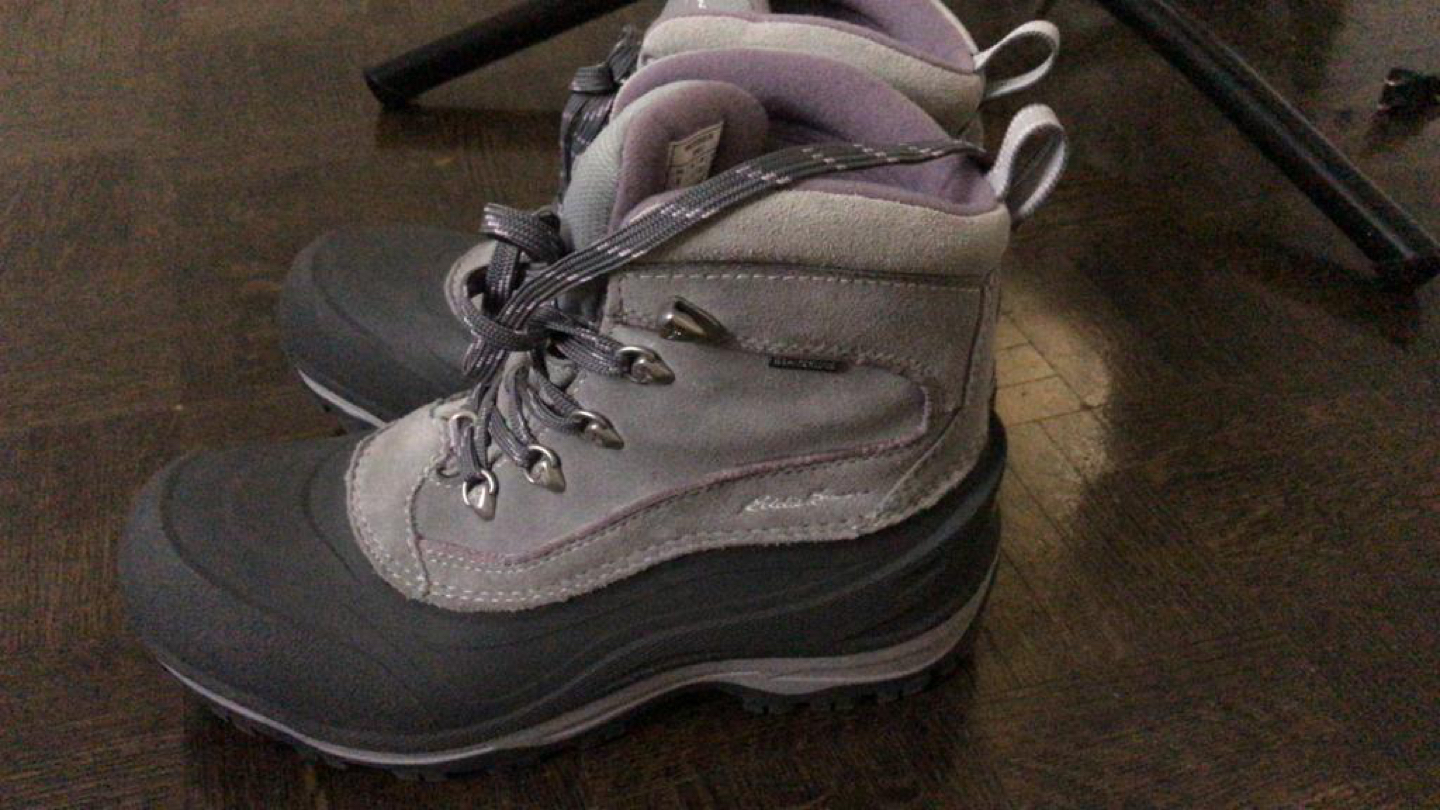 Women winter boots (Eddie Bauer)