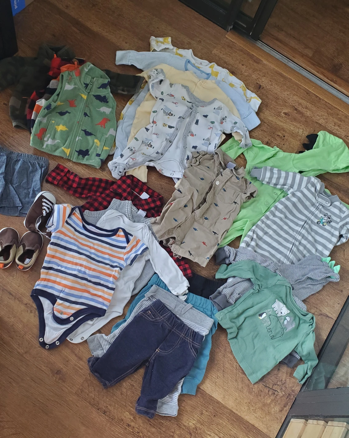 Big Clothes Lot for 3 Months thumbnail