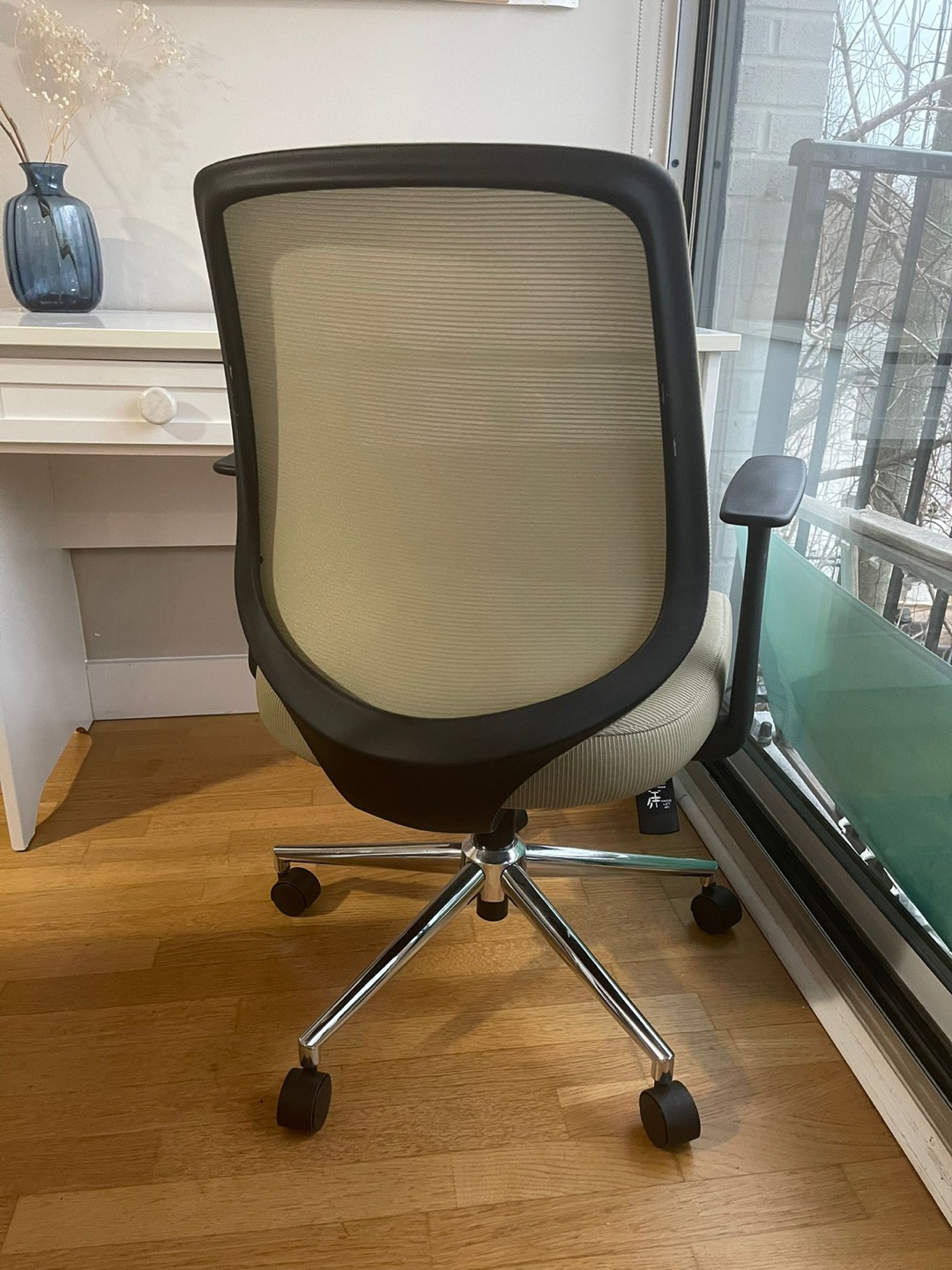 Ergonomic office chair - photo 3